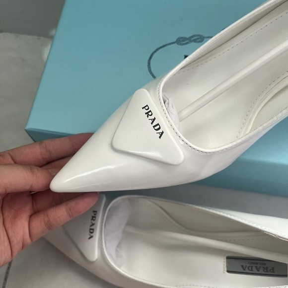 Prada Logo White Pointed Toe Slip-On Pumps Women's 75 mm - Picture 8 of 9